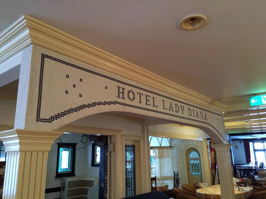 Hotel Lady Diana & St. Georges Хакуба Екстериор снимка